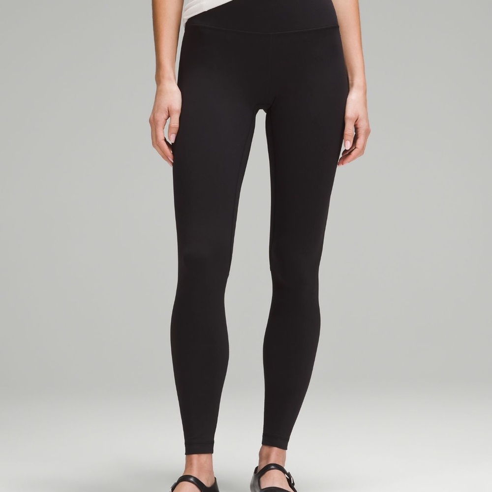 Black Lululemon align leggings